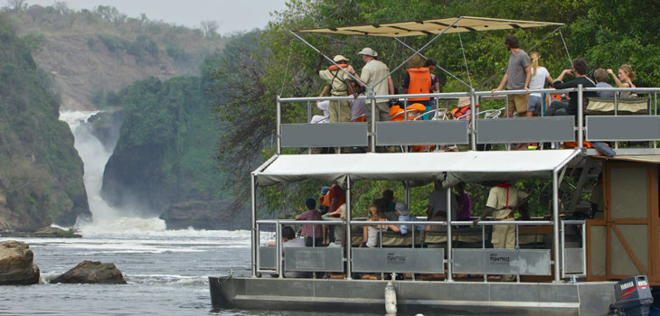 boat cruise in murchison falls park