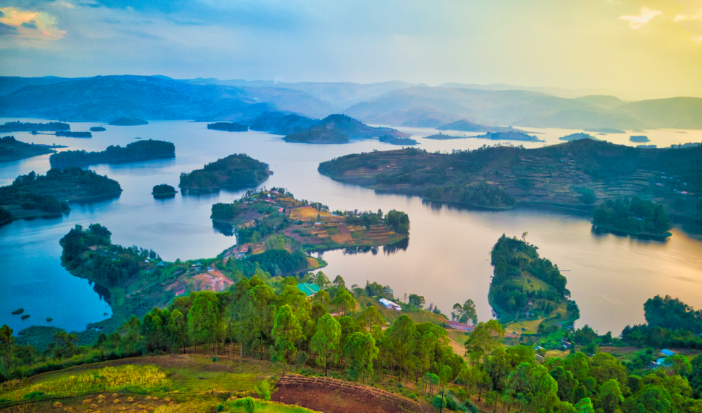 lake Bunyonyi 