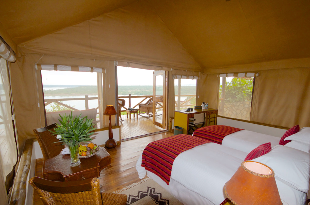 mweya safari lodge