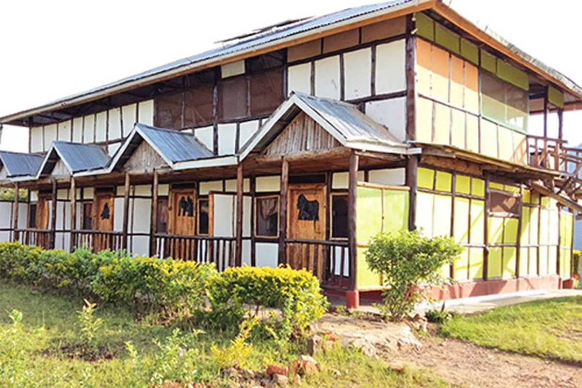rushaga back packers lodge

